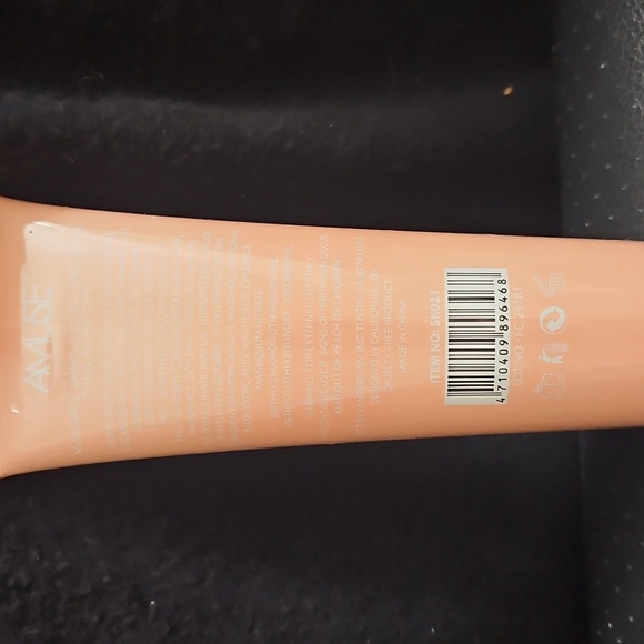 Amuse peach facial cleanser - Picture 2 of 2
